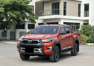 Toyota Hilux 2021 - Xe đi ít, rất giữ gìn