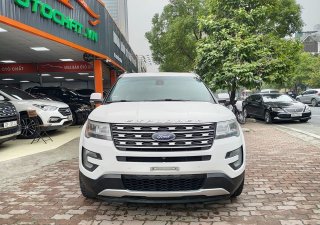 Ford Explorer 2016 - Màu trắng, nội thất kem