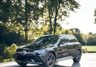 Mercedes-Benz GLC 300 2020 - Màu đen – Nội thất kem