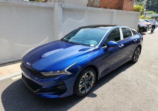 Kia K5 2022 - Màu xanh dương (DU3) siêu hiếm, giảm giá sâu kèm gói phụ kiện nâng cấp chất lượng khi liên hệ