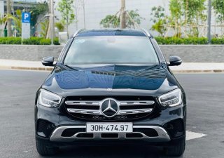 Mercedes-Benz GLC 200 2021 - Đen, nội thất kem