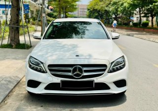 Mercedes-Benz C180 2020 - Trắng - kem, sản xuất 2020, đăng ký 2021