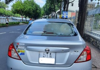 Nissan Sunny 2014 - Bán Xe Nissan Sunny đời 2014, số tự động , xe gia đình , rất ít đi