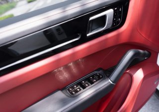 Porsche Cayenne 2020 - Odo 3,2 vạn km