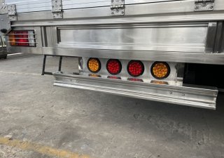 Isuzu FRR 2023 - Isuzu FRR 650 THÙNG BỬNG NHÔM CAO CẤP - Thùng đóng tại Gara Lượm