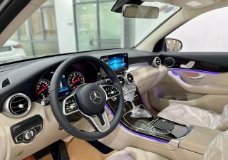 Mercedes-Benz GLC 200 2022 - Bán GLC 200 Đen kem 2022 chính chủ xuất hóa đơn