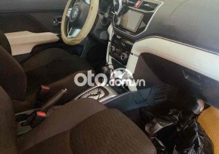 Toyota Prius xe gia đình mua mới 2020 - xe gia đình mua mới