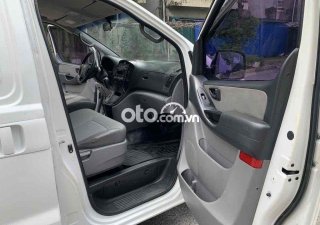 Hyundai Grand Starex Starex 2011 số tự động máy dầu 2011 - Starex 2011 số tự động máy dầu