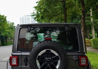 Jeep Wrangler 2023 - Màu Xám, Nội thất 2 màu đen đỏ