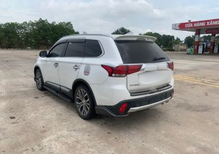 Mitsubishi Outlander 2018 - Bán xe Outlander sx 2018 bản premium 2.4 hai cầu