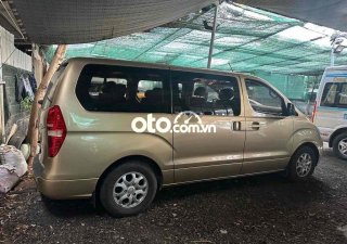 Hyundai Grand Starex máy dầu số sàn 2011 - máy dầu số sàn