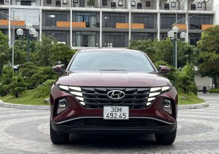 Hyundai Tucson 2022 -   Huyndai Tucson 2.0 Tiêu chuẩn sx 2022 chạy 1v km. Xe còn như mới.