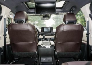 Toyota Sienna 2021 - Tên cá nhân - biển TP