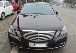 Mercedes-Benz E300 2018 - Chính chủ bán xe Mec E300 AMG - đời 2010  - Giá bán : 436.888.888
