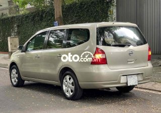 Nissan Grand livina   1.8 MT 2011 2011 - Nissan Grand Livina 1.8 MT 2011