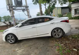 Hyundai Elantra 2015 - Bán Xe elantra 2015 nhập chính hãng