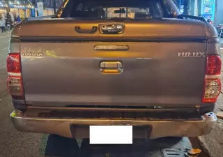 Toyota Hilux 2013 - Cần bán xe bán tải hilux Chính chủ mình đang sử dụng đi vẫn tốt 