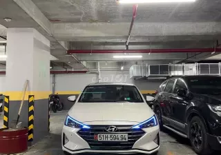 Hyundai Elantra 2019 - Cần bán Hyundai Elantra 2.0 2019 một chủ, biển TP.HCM