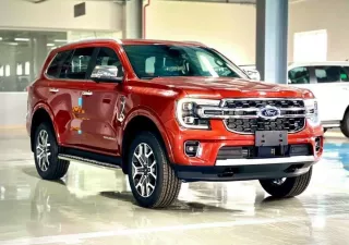 Ford Everest 2023 - VUI ĐÓN GIÁNG SINH TƯNG BỪNG ƯU ĐÃI (áp dụng 18/12-24/12)