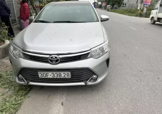 Toyota Camry 2015 - Chính chủ bán xe Camry 2.0E sản xuất 2015, mẫu 2016