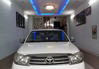 Toyota Fortuner 2011 - Chính chủ bán xe Toyota Fortuner TRD (2 cầu) đời 2011
