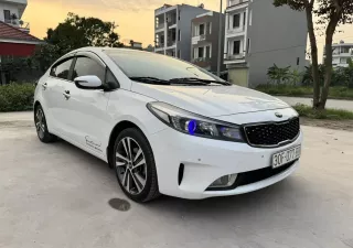 Kia Cerato 2018 - Bán xe Cerato 2018 số tự động 1.6.bao zin.