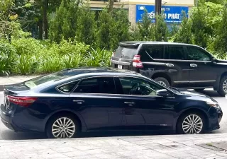 Toyota Avalon 2014 - Chính chủ cần bán xe TOYOTA Avalon Hybrid Limited đời  2014 mua 12/2015