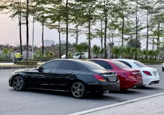 Mercedes-Benz C300 2021 - SẴN BA BÉ HẠT TIÊU MERCEDES CHỜ KHÁCH 