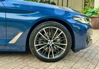 BMW 520i 2022 - Chính chủ bán xe BMW 520i LCI  LUXURY LINE sx năm 2022 