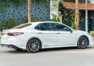 Toyota Camry 2019 - Toyota Camry 2.5Q sản xuất 2019 xe chạy hơn 6vạn km
