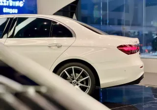 Mercedes-Benz E300 2021 - E300 AMG 2021 