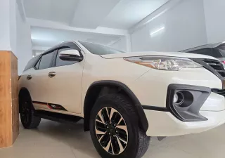 Toyota Fortuner 2019 -  Cần bán Fortuner TRD máy xăng số tự động