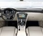 Volkswagen Passat 2016 - Cần bán Volkswagen Passat năm 2016, màu bạc, nhập khẩu chính hãng, giá Volkswagen Passat