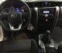 Toyota Fortuner G 4x2MT 2017 - Bán xe Fortuner 2.4G máy dầu màu trắng - Fortuner V 2017 nhập khẩu nguyên chiếc Indonesia. Giao xe ngay