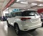 Toyota Fortuner G 4x2MT 2017 - Bán xe Fortuner 2.4G máy dầu màu trắng - Fortuner V 2017 nhập khẩu nguyên chiếc Indonesia. Giao xe ngay