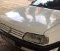 Peugeot 405 1986 - Bán xe Peugeot 405 đời 1986, màu trắng xe gia đình, giá tốt