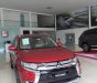 Mitsubishi Stavic 2018 - Cần bán xe Mitsubishi Outlander đời 2018, tiết kiệm xăng 7L/100km, cho vay đến 90%, LH: 0905910199