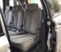 Kia Carnival 2011 - Bán Kia Carnival đời 2011, màu bạc  