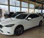 Mazda 6 2.0L Premium 2017 - Cần bán Mazda 6 2.0L Premium năm 2017, màu trắng, giá chỉ 999 triệu
