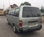 Toyota Hiace MT 2005 - Bán xe Toyota Hiace MT đời 2005, màu xanh lục, xe đẹp