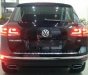 Volkswagen Touareg GP 2015 - Dòng SUV nhập Đức Volkswagen Touareg 3.6 FSI, màu đen đời 2015, tặng BHVC+dán 3M, LH Hương: 0902.608.293