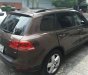 Volkswagen Touareg 2013 - Cần bán xe Volkswagen Touareg sản xuất 2013, màu nâu