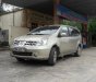 Nissan Livina 2011 - Bán ô tô Nissan Livina sản xuất 2011, màu vàng