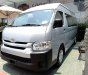 Toyota Hiace 2016 - Cần bán lại xe Toyota Hiace đời 2016, màu bạc