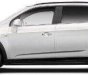 Chevrolet Orlando 2017 - Bán ô tô Chevrolet Orlando đời 2017, màu trắng