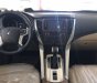 Mitsubishi Pajero 2017 - Cần bán Mitsubishi Pajero đời 2017, màu nâu, nhập khẩu nguyên chiếc