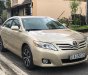 Toyota Camry LE 2.5 2010 - Bán Toyota Camry LE 2.5AT đời 2010, màu vàng, nhập khẩu nguyên chiếc chính chủ