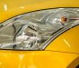 Suzuki Swift 2017 - Bán ô tô Suzuki Swift đời 2017, màu vàng, nhập khẩu nguyên chiếc
