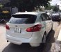 BMW 2 Series 218i Active Tourer 2015 - Bán ô tô BMW 2 Series 218i Active Tourer 2015, màu trắng, nhập khẩu xe gia đình, giá 950tr