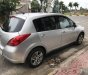 Nissan Tiida 1.6 2009 - Cần bán Nissan Tiida 1.6 đời 2009, màu bạc, 370 triệu